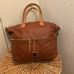 Dooney & Bourke